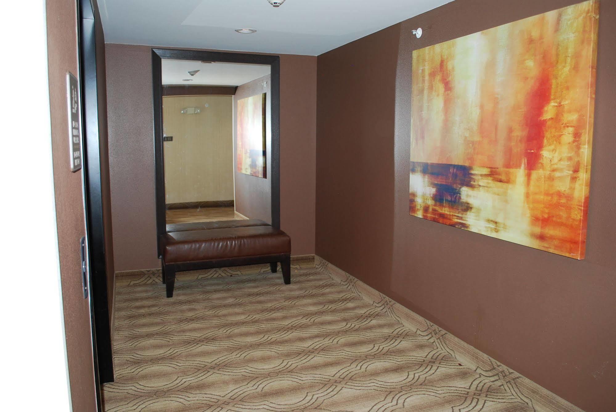 Landmark Suites - Williston Exterior foto